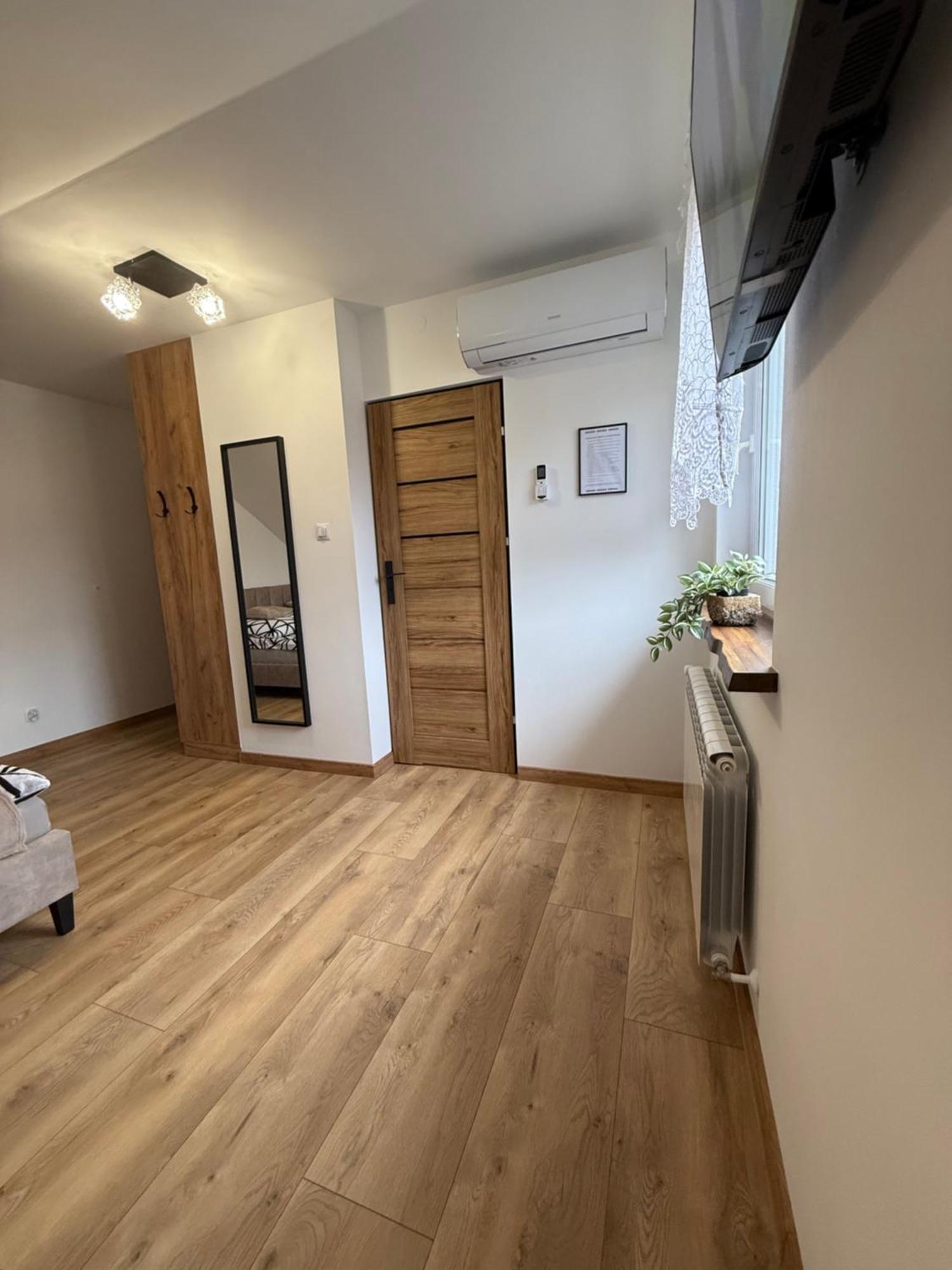Apartament Z Tarasem I Pokoje Klimatyzowane -Drozdowka Solina Solina  Exterior photo